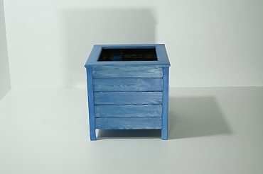 Mavi Ayaklı Kare Saksı