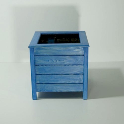 Mavi Ayaklı Kare Saksı